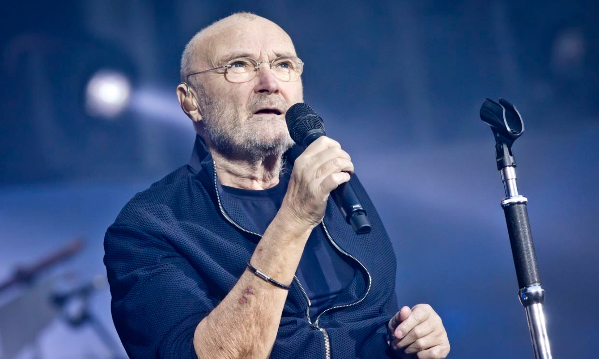 Phil Collins final concert: Amid health problems, the singer bids farewell  with Genesis | Marca