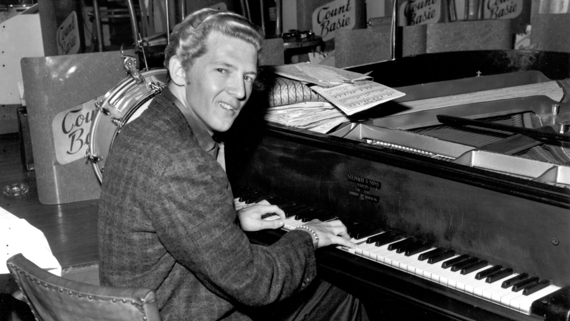 Jerry Lee Lewis, rock 'n' roll pioneer who sang 'Great Balls of Fire,' dies at 87 | News | kq2.com